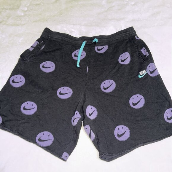 Mens Nike Smiley Face Black Have A Nike Day Sweat Shorts CD8484-010 Size XLarge - Picture 1 of 7